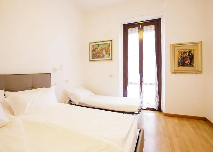 Minimal apartment near Bocconi University
